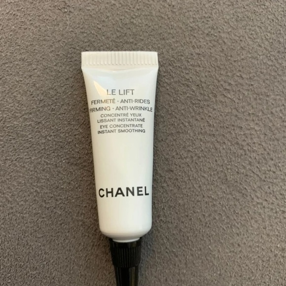 Chanel beauty bundle minis - Picture 5 of 5
